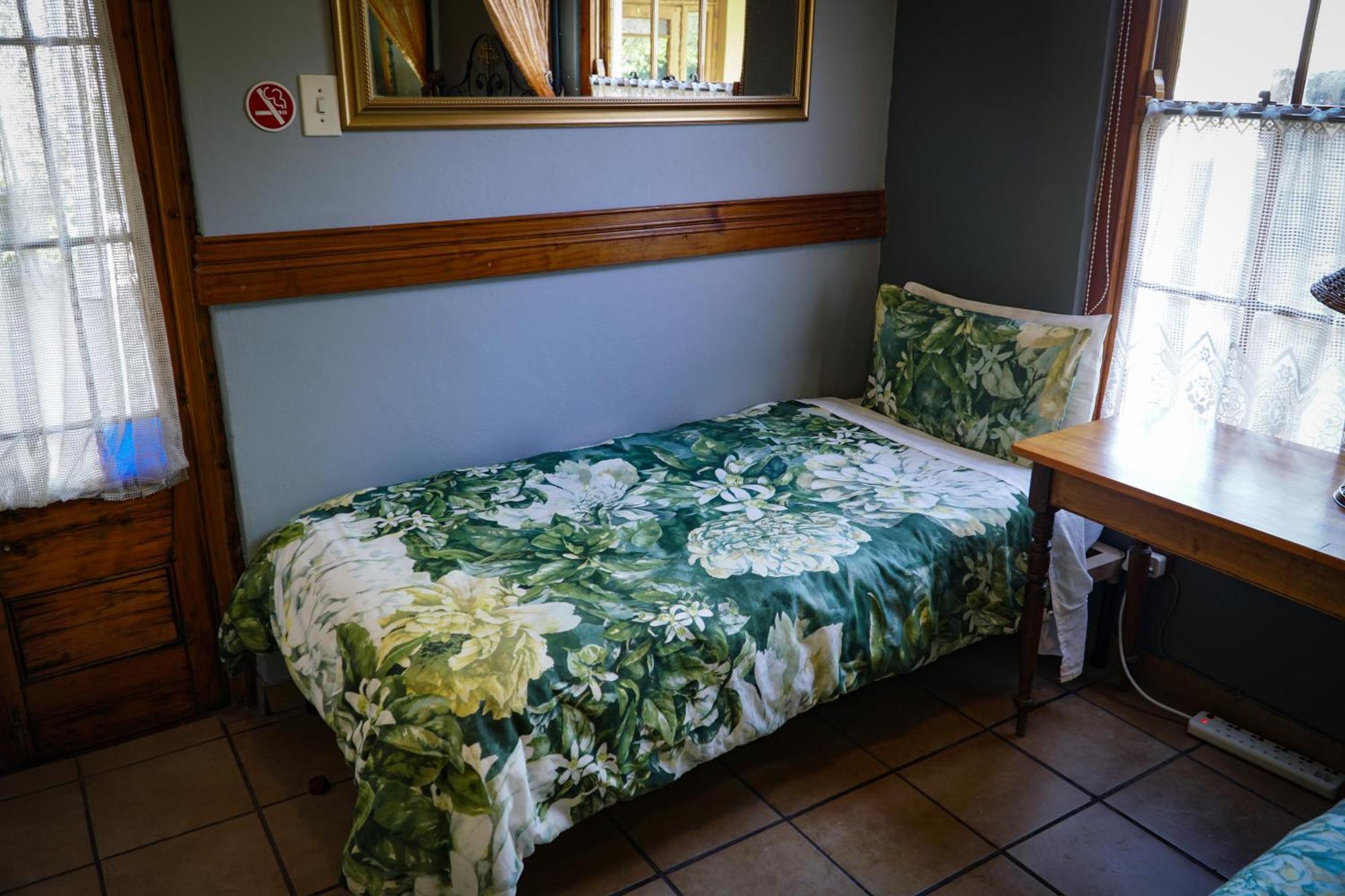 Outentique Accommodation Oudtshoorn Eksteriør bilde