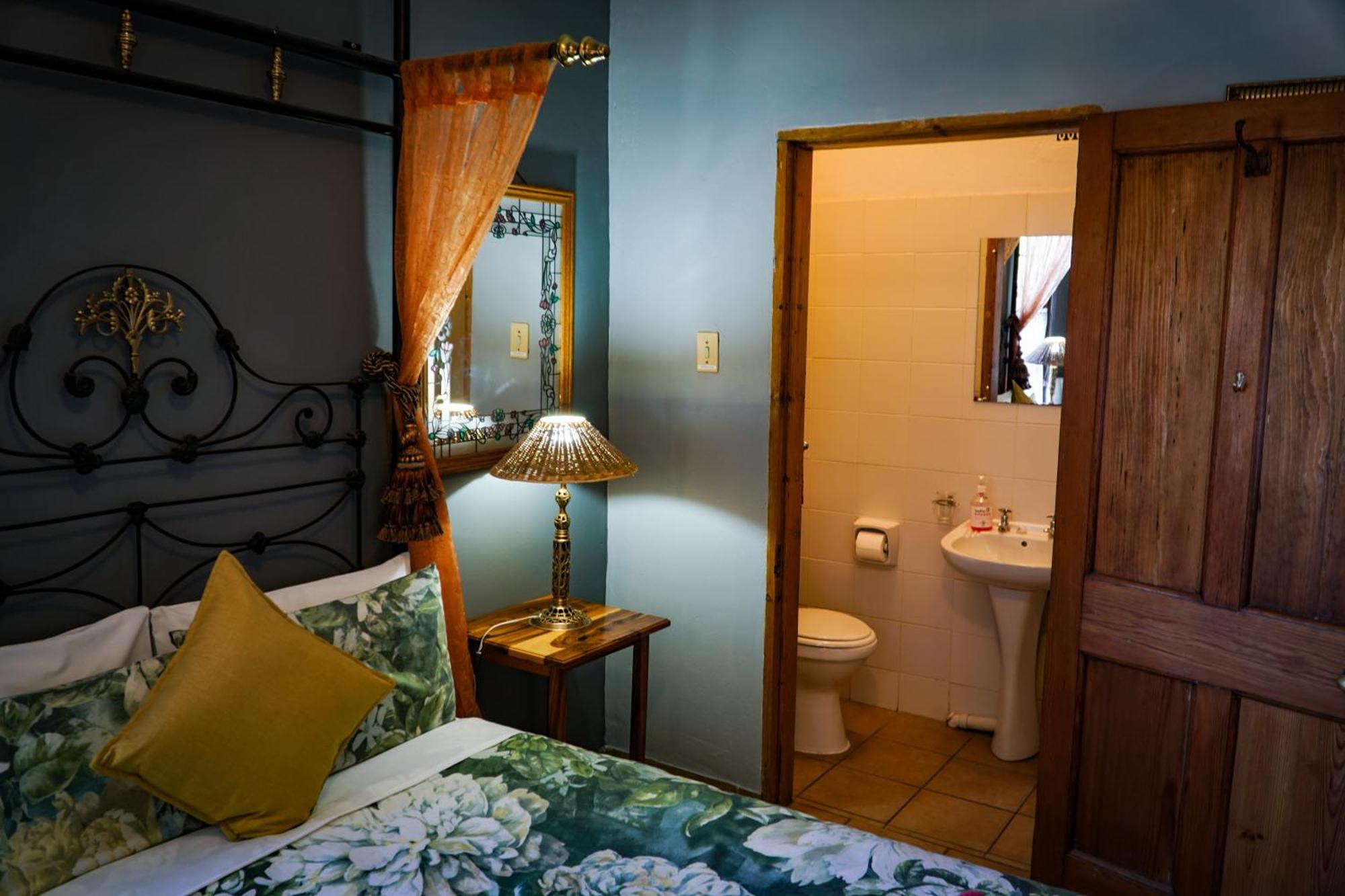Outentique Accommodation Oudtshoorn Eksteriør bilde