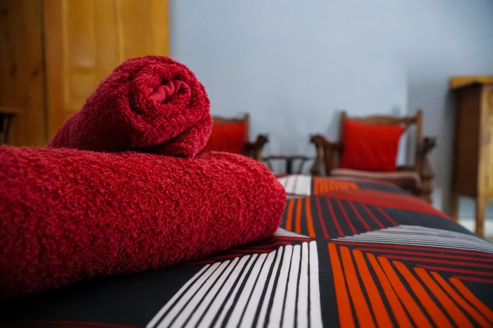 Outentique Accommodation Oudtshoorn Eksteriør bilde