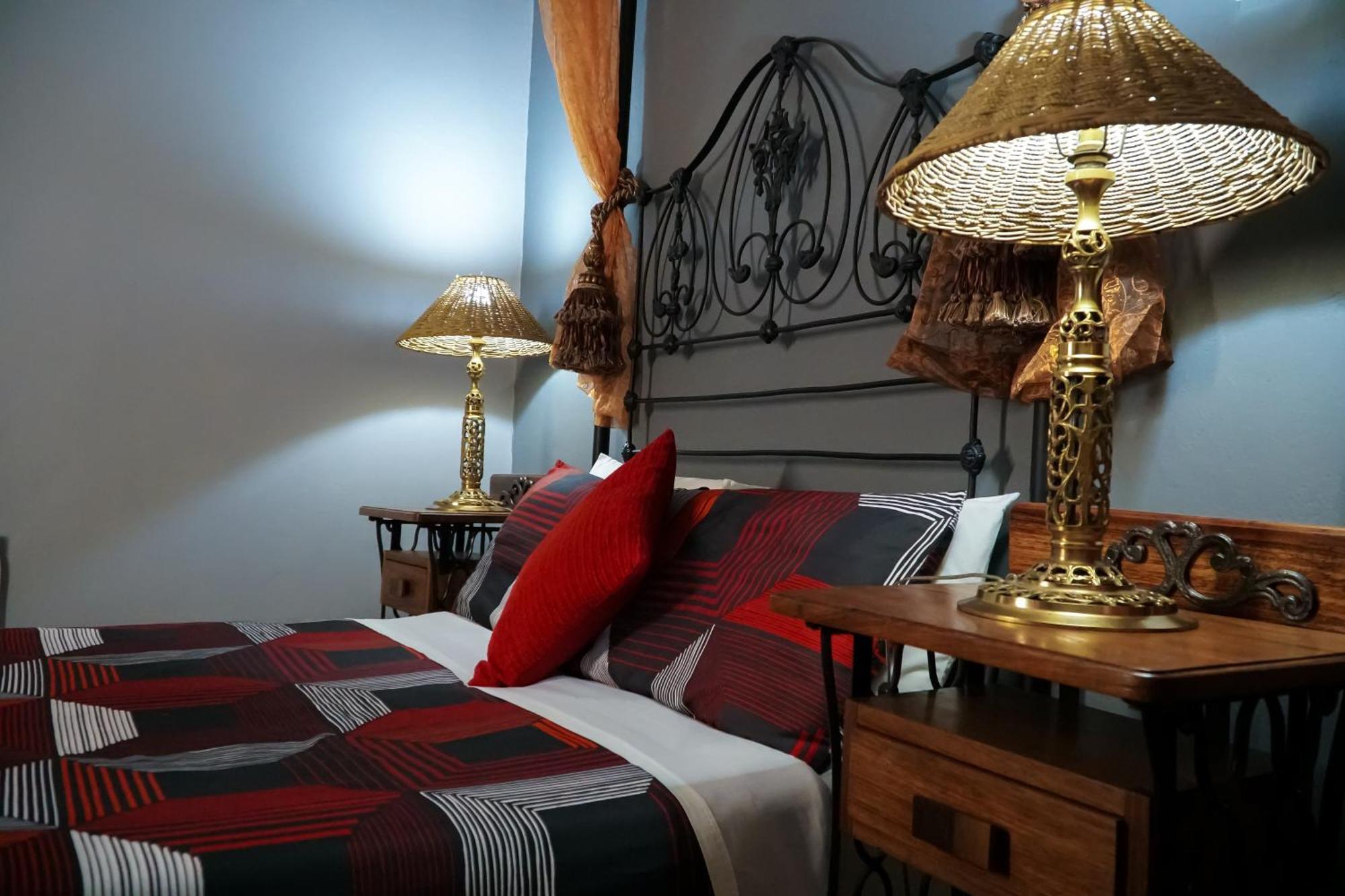 Outentique Accommodation Oudtshoorn Eksteriør bilde