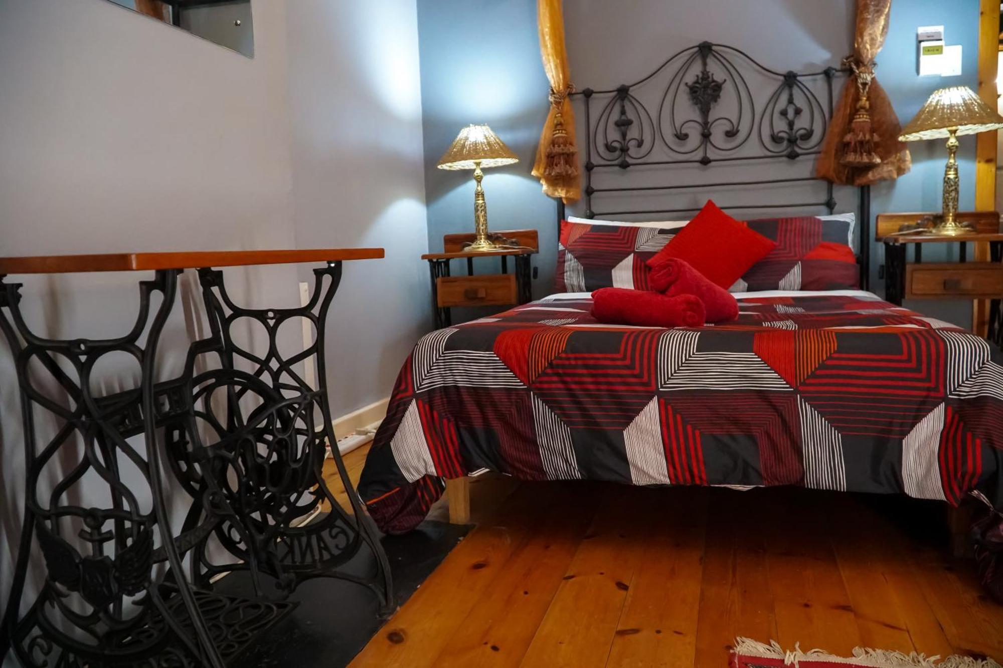 Outentique Accommodation Oudtshoorn Eksteriør bilde