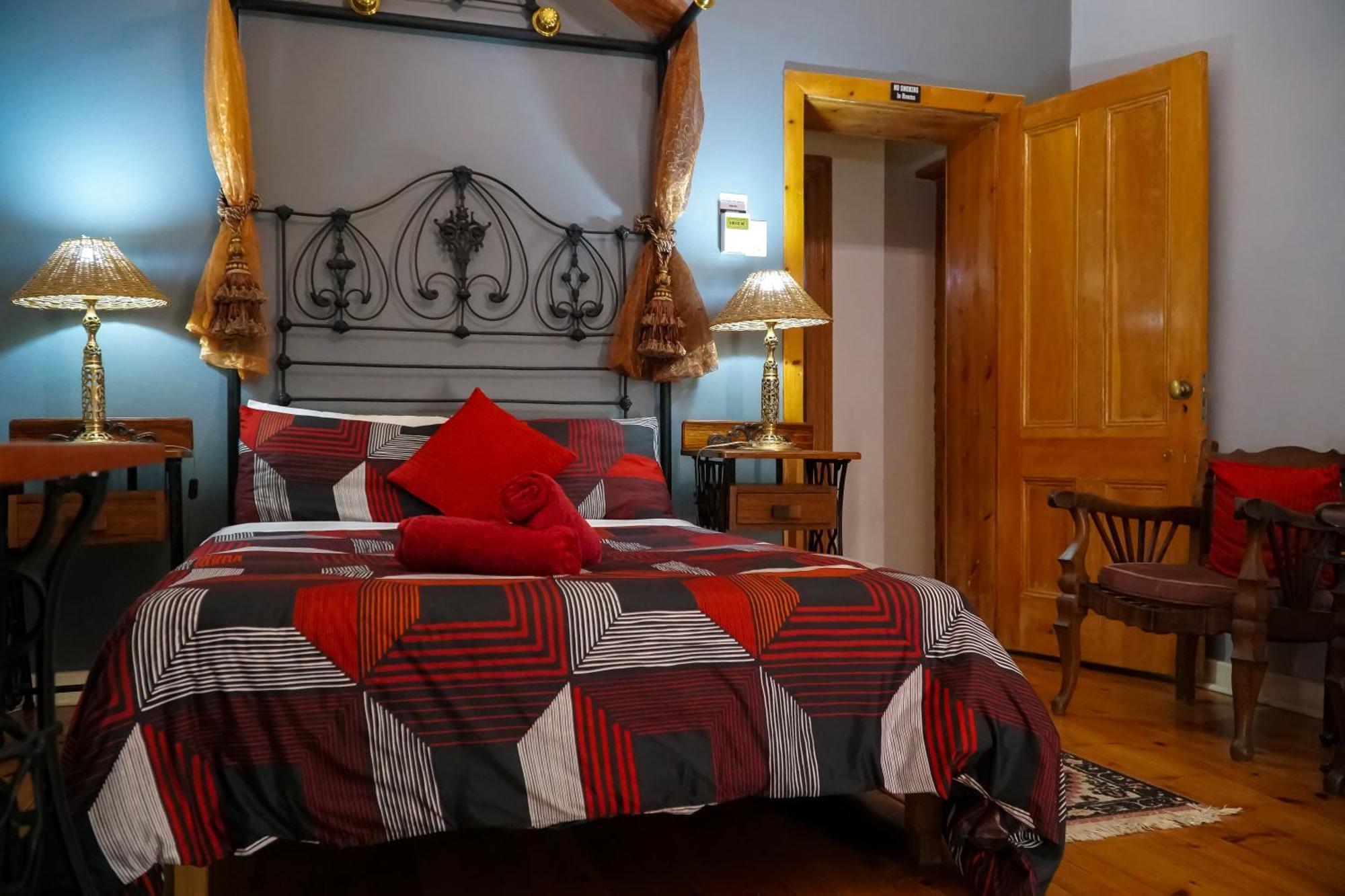 Outentique Accommodation Oudtshoorn Eksteriør bilde